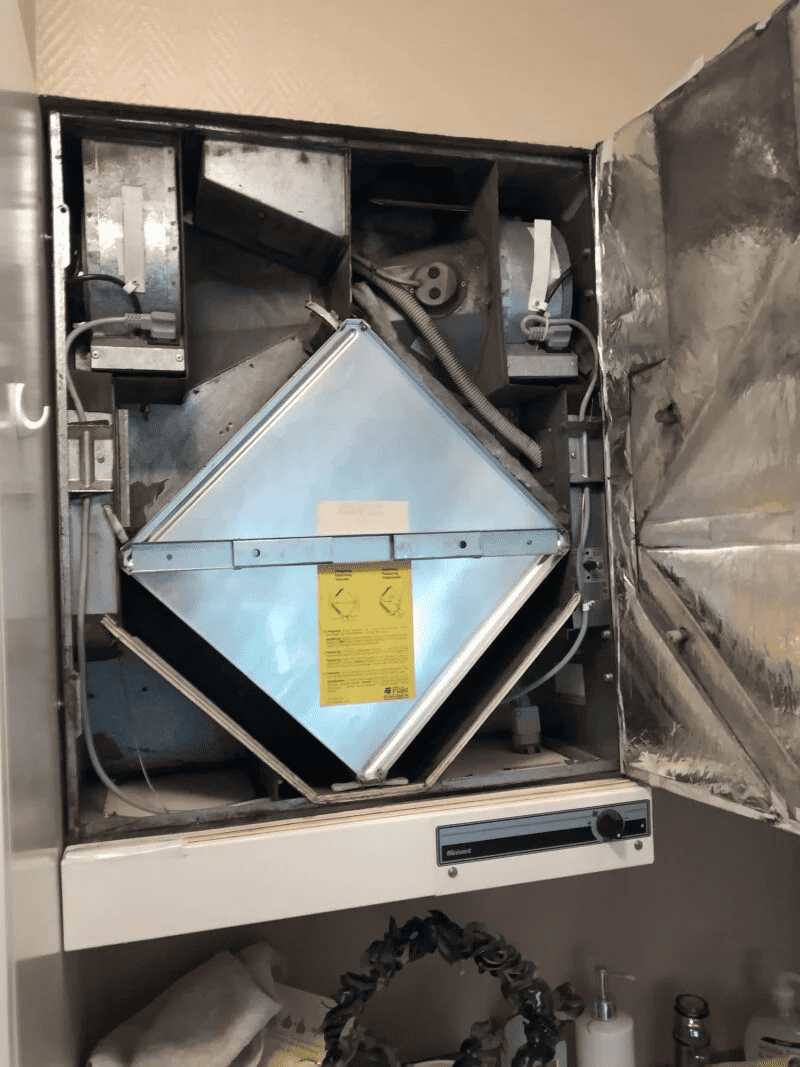 FTX aggregat och köksfläkt gammalt FTX aggregat och köksfläkt